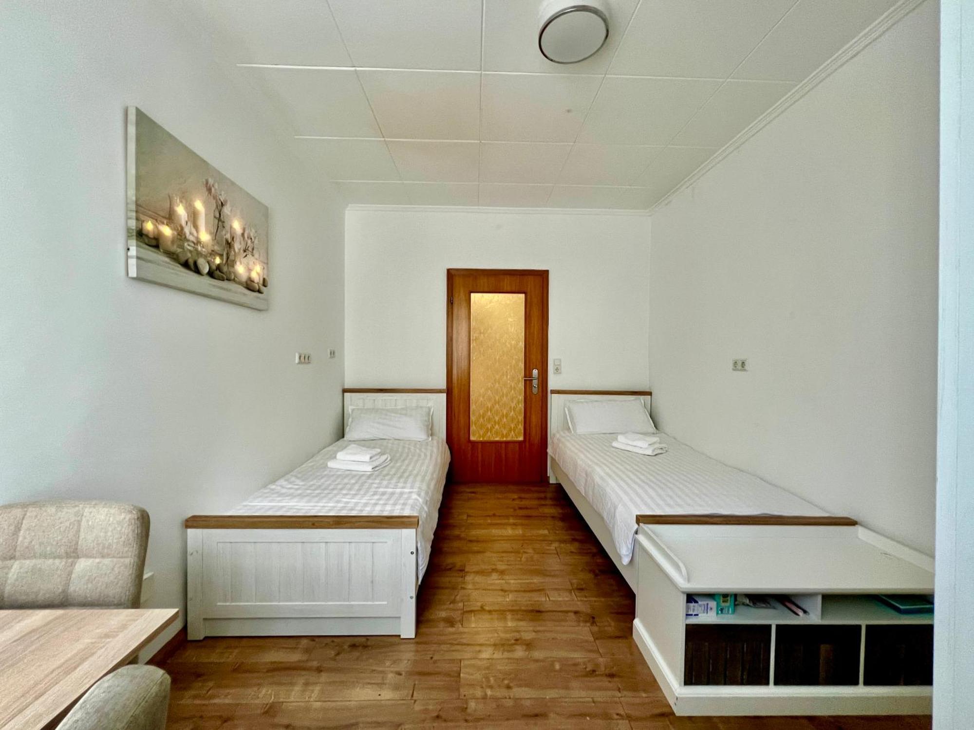 Bequemes Zimmer In Moderner Unterkunft My Pension Duisburgo Exterior foto