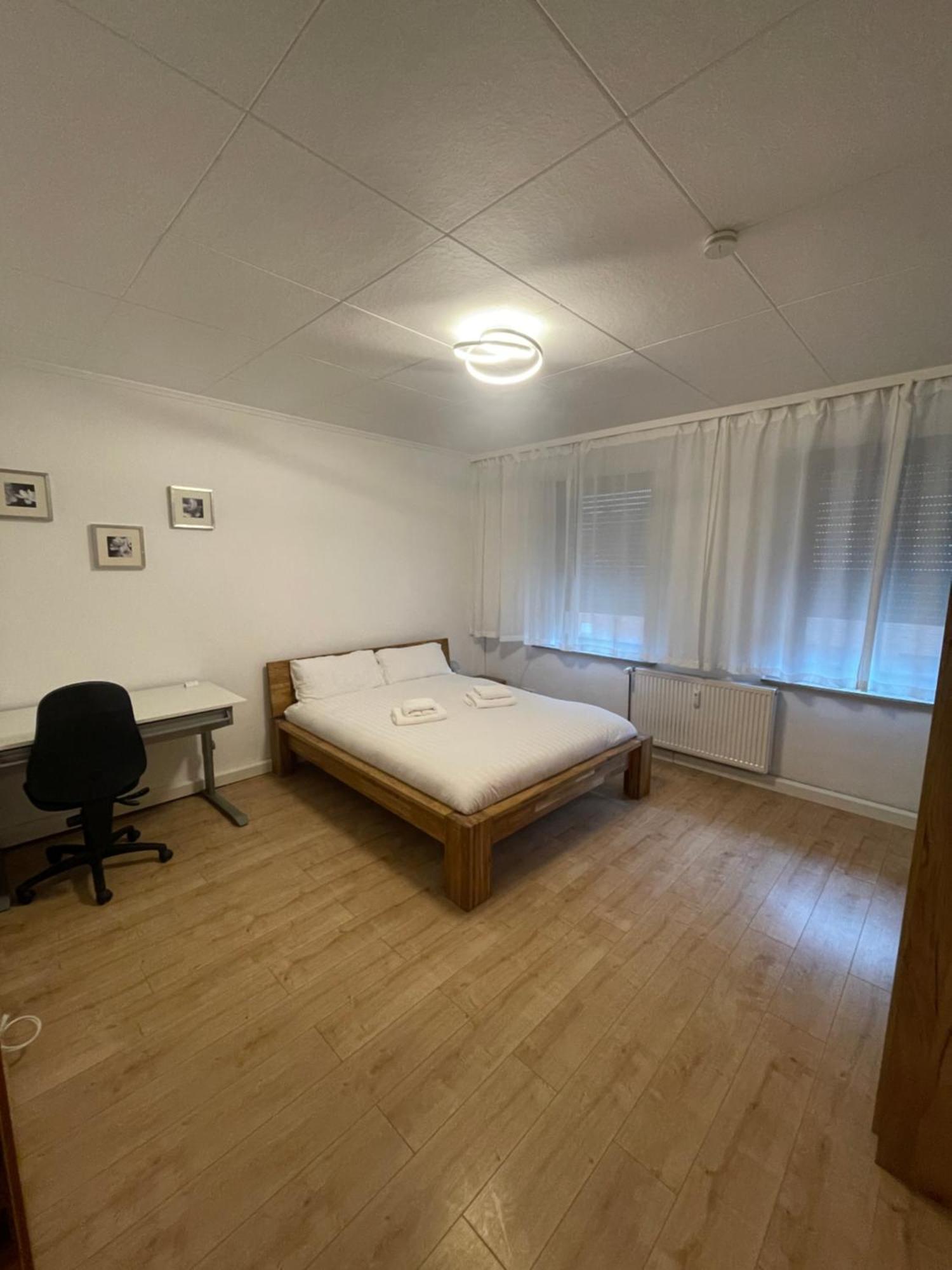 Bequemes Zimmer In Moderner Unterkunft My Pension Duisburgo Exterior foto
